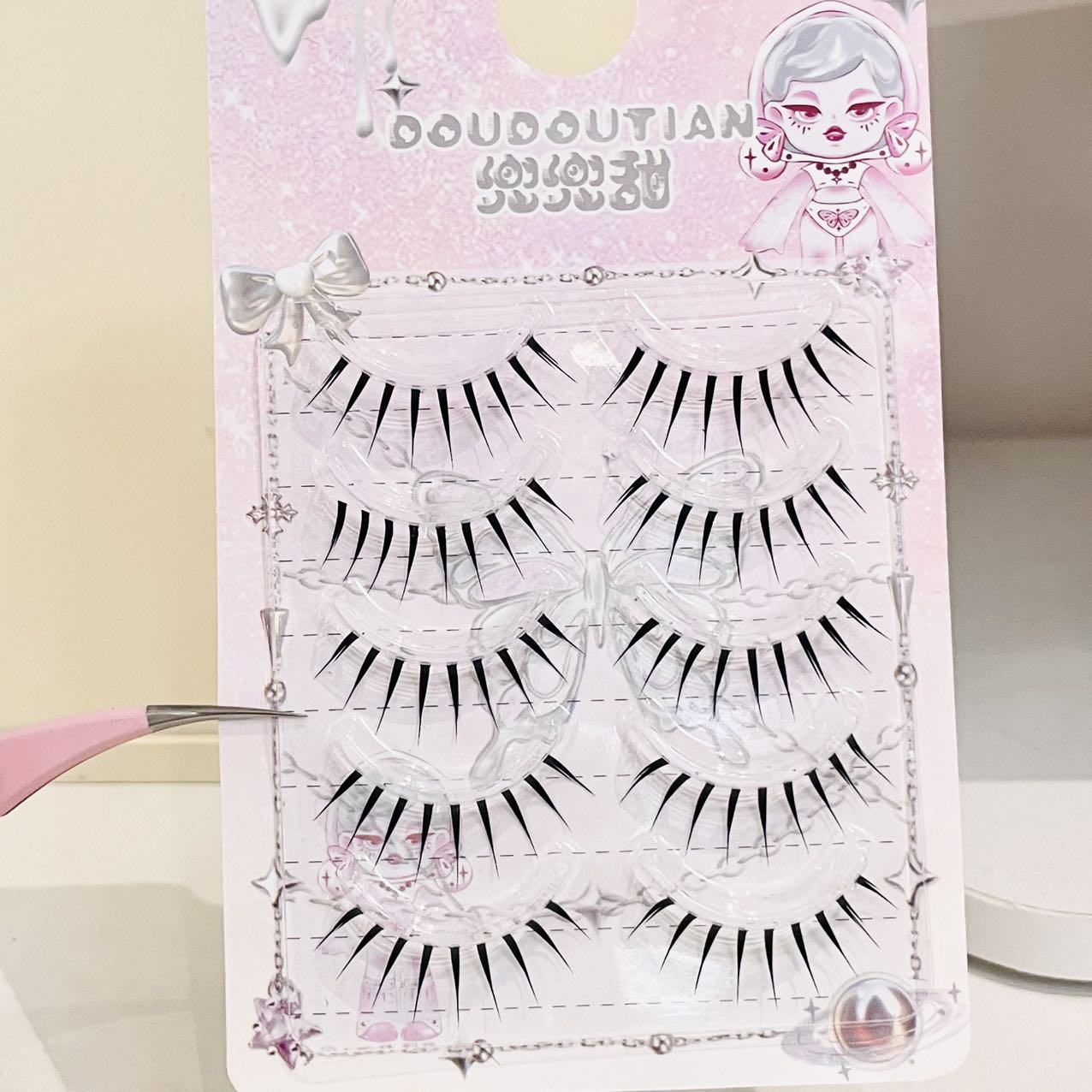Doudoutian Wet Look Spiky Full - Anime Cosplay Lashes recension och pris